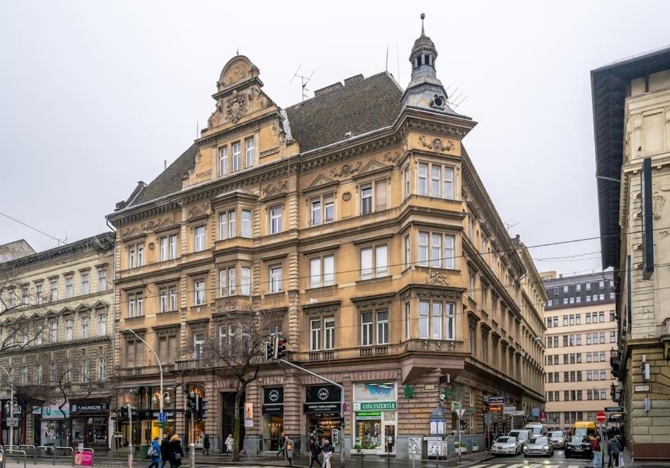 Andrassy Grandeur With Indoor Parking Apartment Будапеща Екстериор снимка