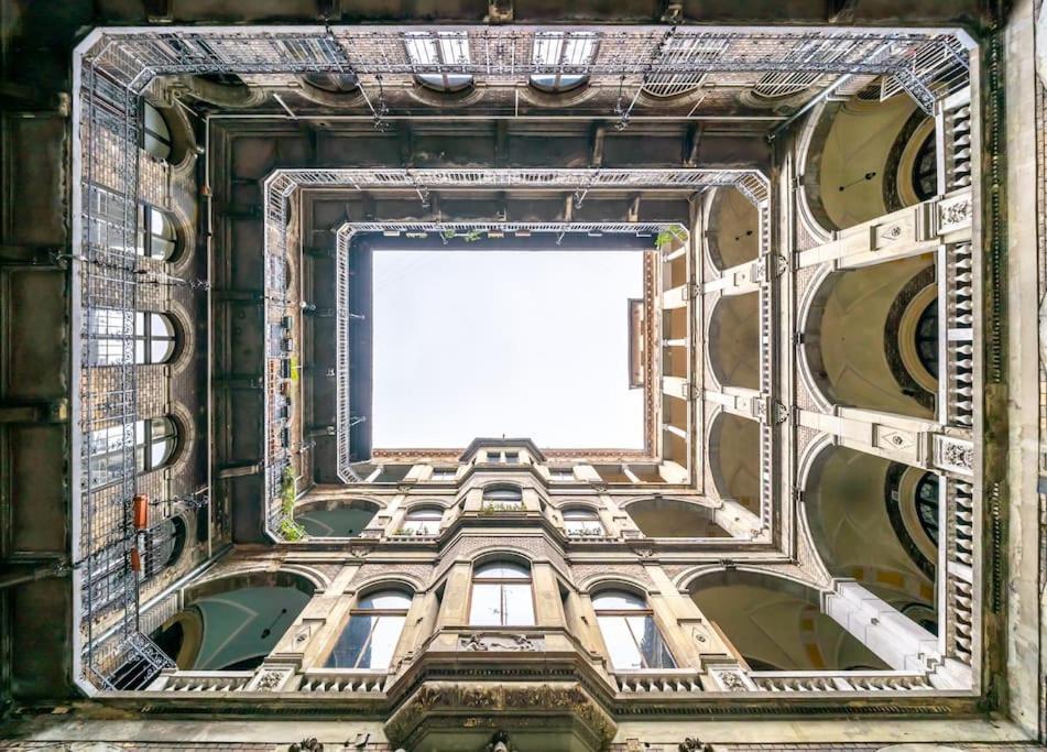 Andrassy Grandeur With Indoor Parking Apartment Будапеща Екстериор снимка