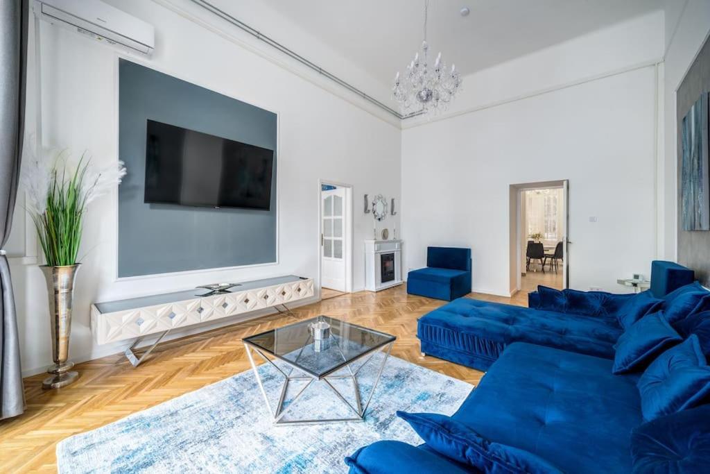 Andrassy Grandeur With Indoor Parking Apartment Будапеща Екстериор снимка