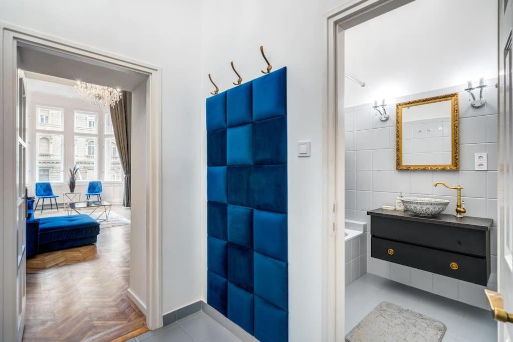 Andrassy Grandeur With Indoor Parking Apartment Будапеща Екстериор снимка
